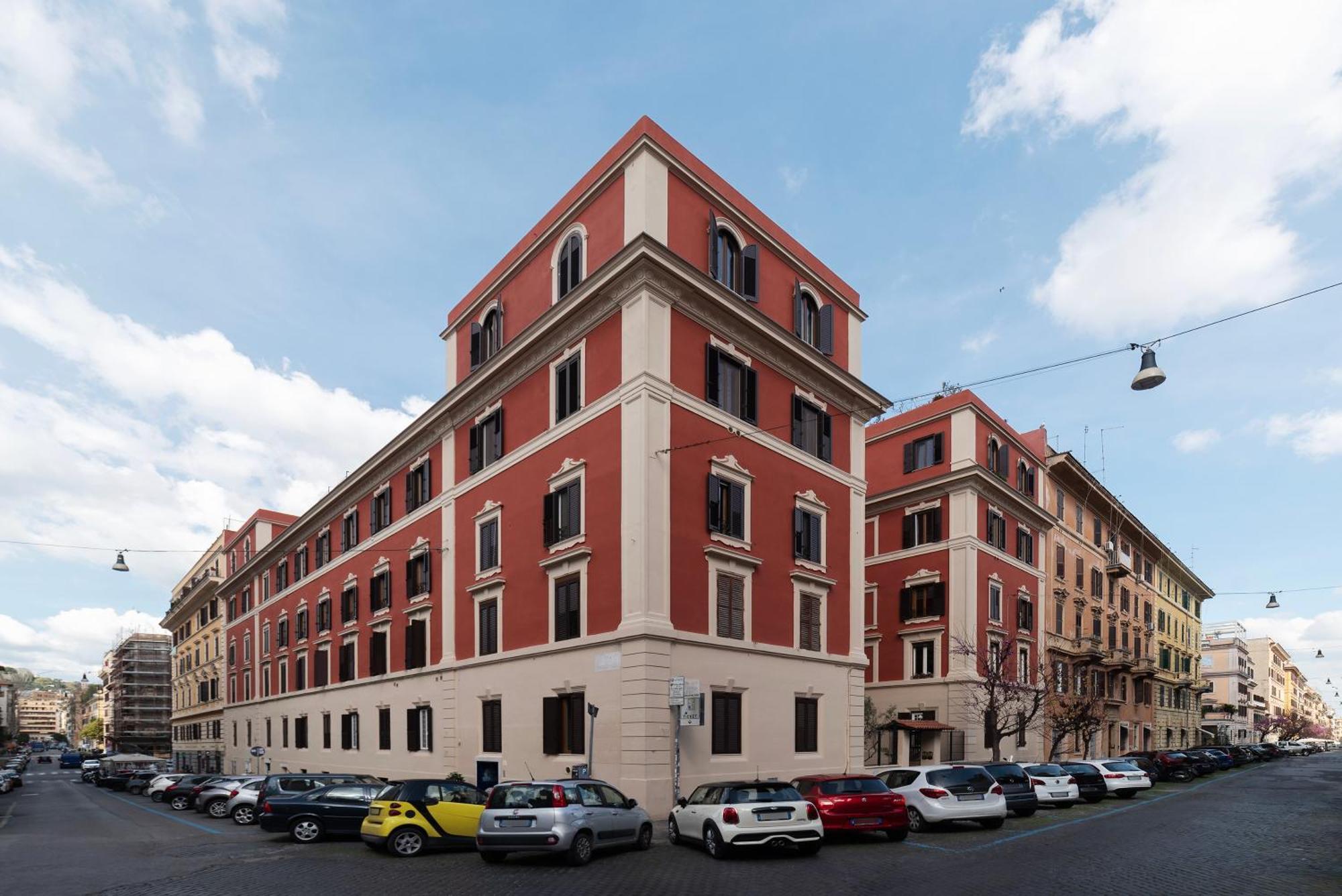 Vatican Night Suites — Foto 1